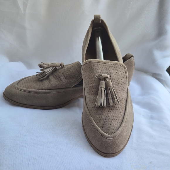 Susina Tan Leather Loafers Size 9.5 - Picture 1 of 4